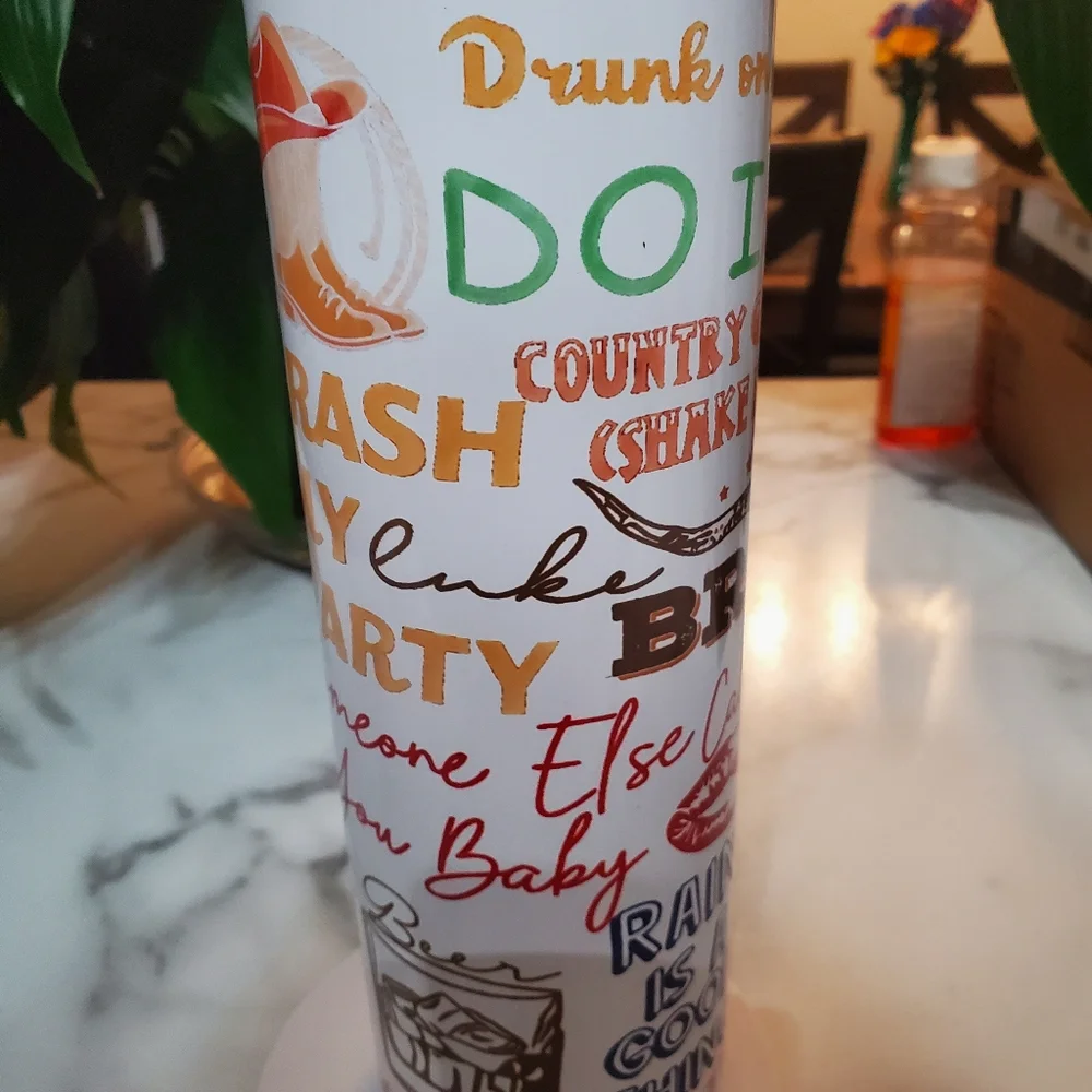 Luke Bryan Songs 30oz Tumbler 🎉sale